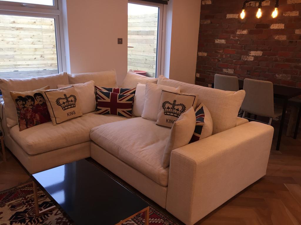Modern 2 Bedroom Flat With Private Outdoor Terrace Лондон Экстерьер фото